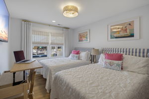4328 E Dolphin Dr-34