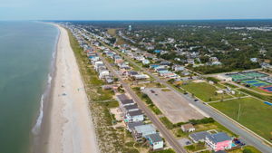 4328 E Dolphin Dr-59