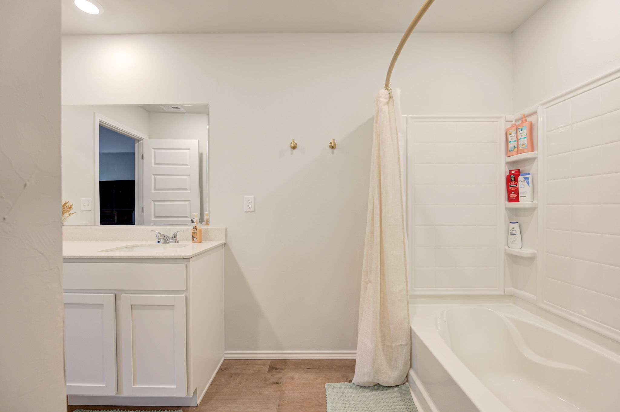  Photo 35