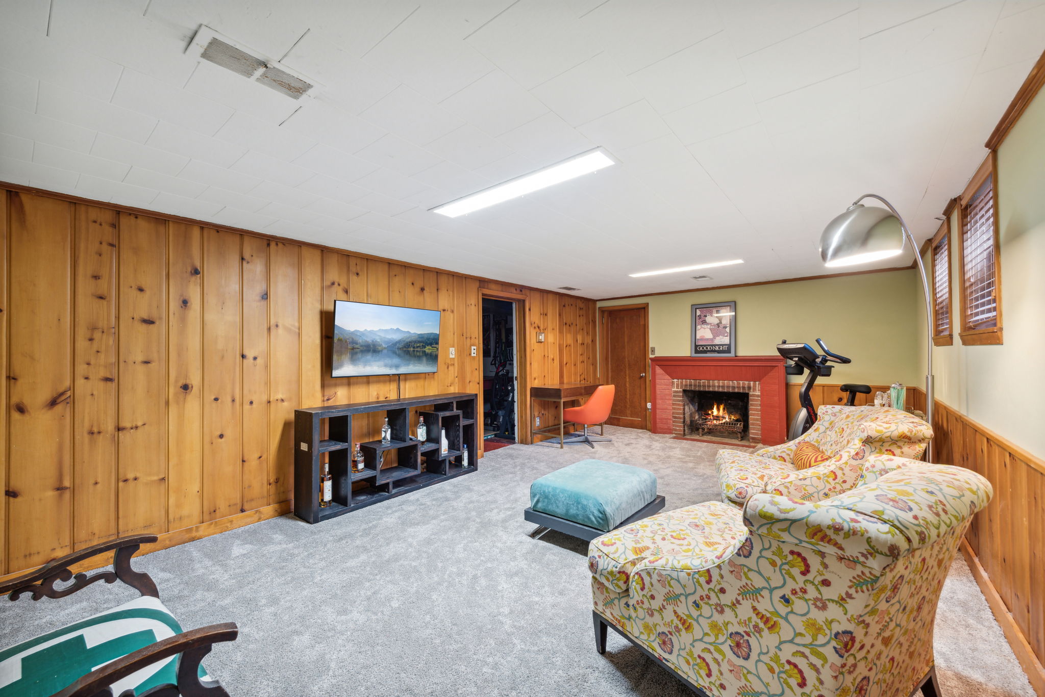 17_Interior