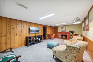 17_Interior