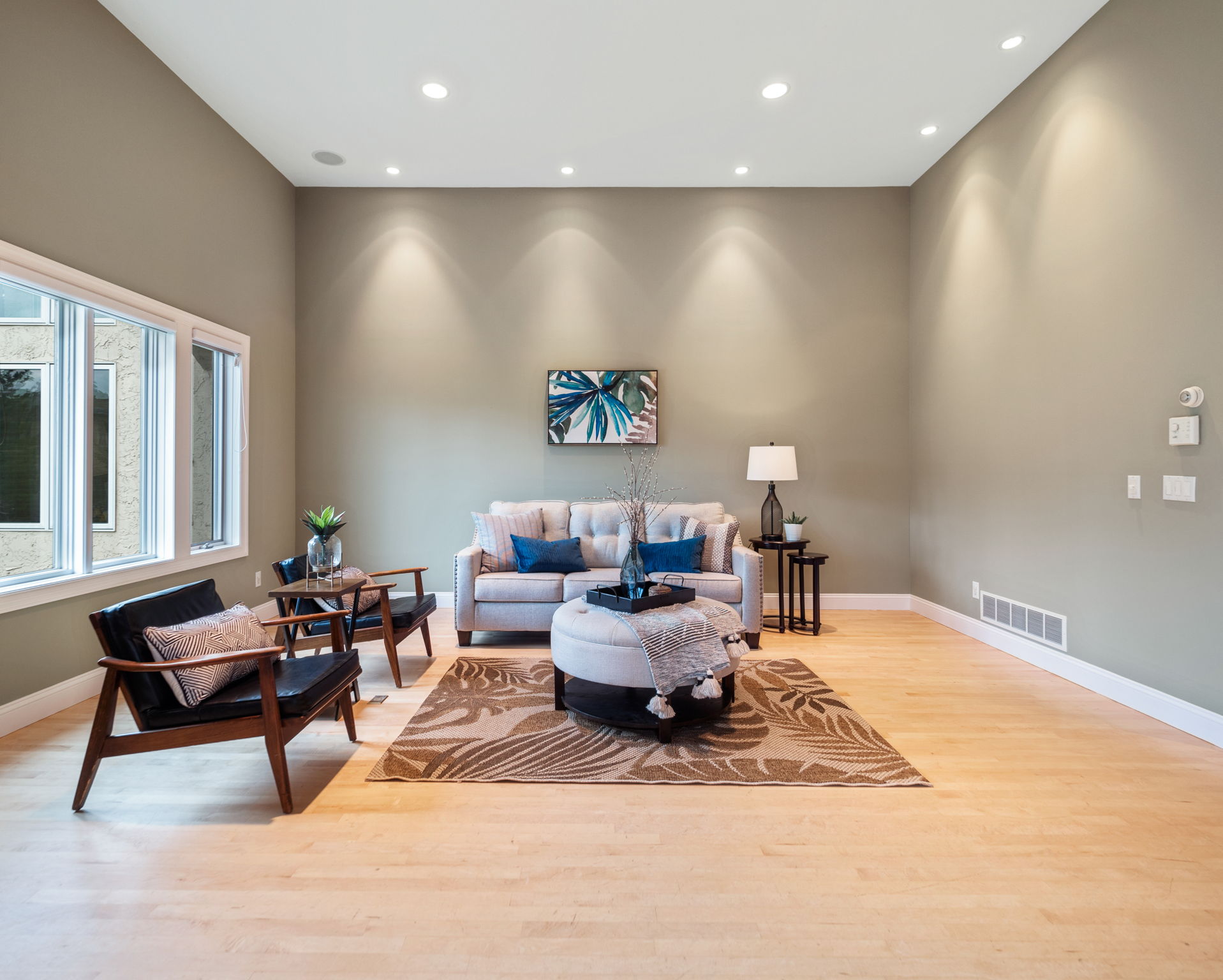  433 River St, Minneapolis, MN 55401, US Photo 3