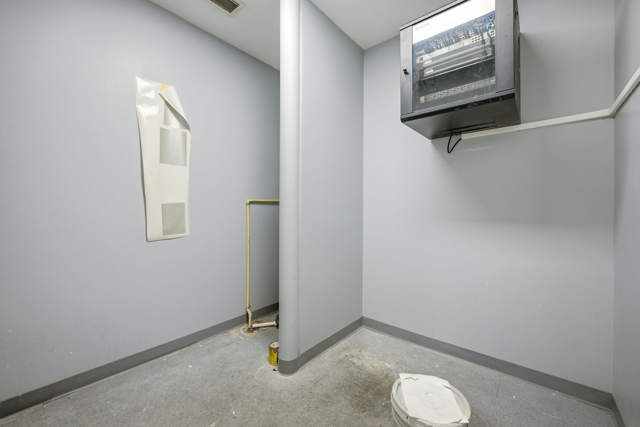  Photo 44