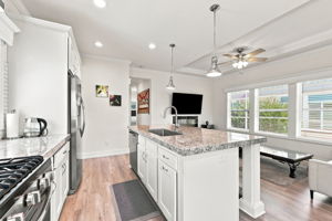013_F8_433 Sylvan Ave 113