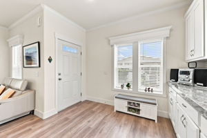 014_F8_433 Sylvan Ave 113
