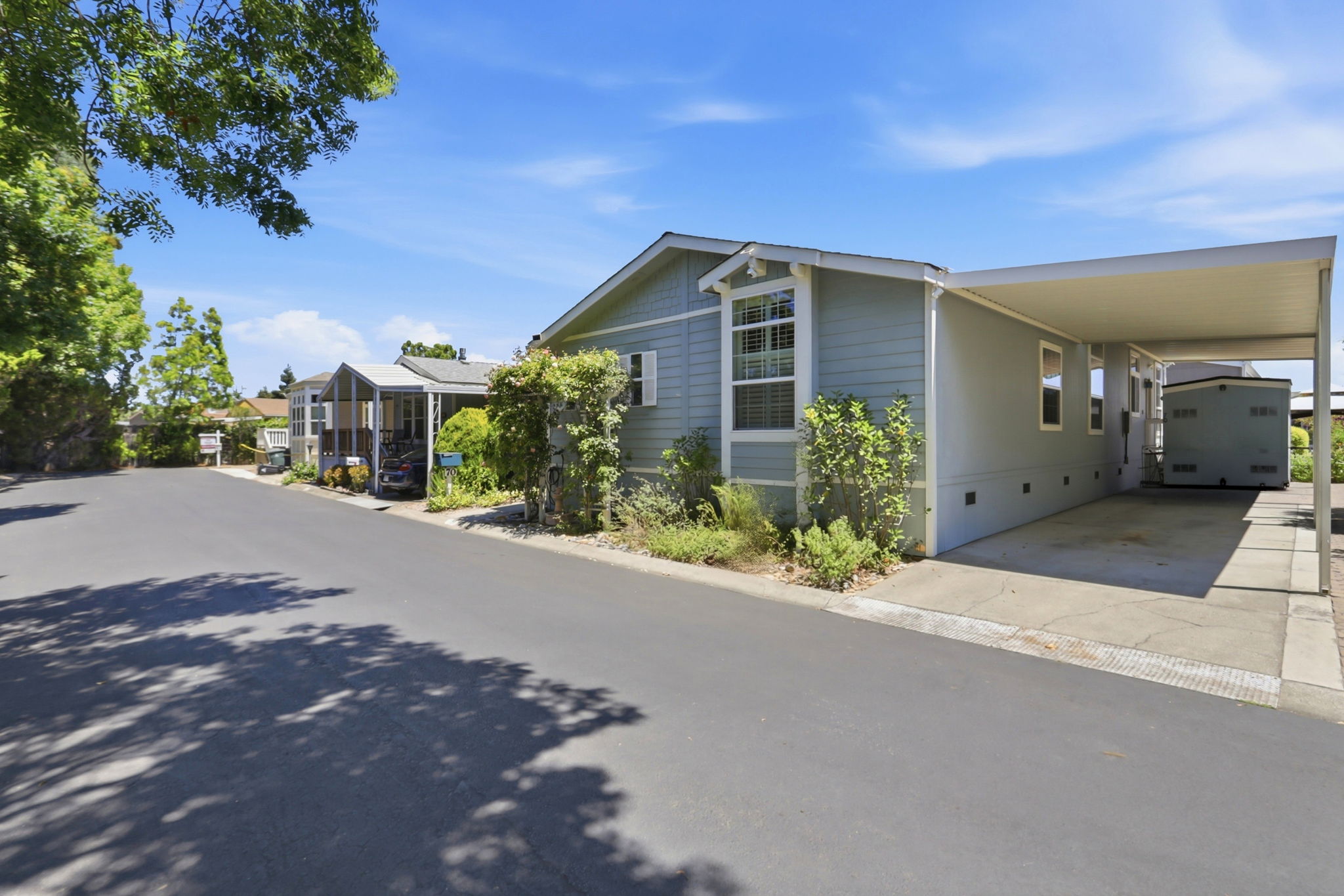 003_F8_433 Sylvan Ave 70