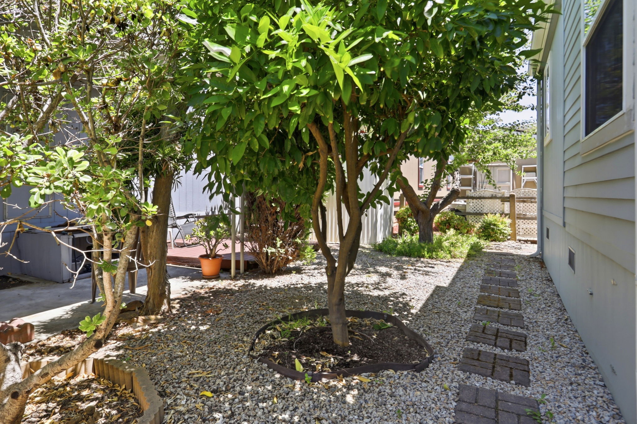 038_F8_433 Sylvan Ave 70