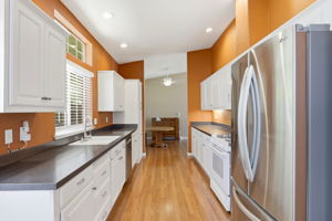 013_F8_433 Sylvan Ave 70