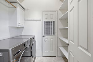 035_F8_433 Sylvan Ave 70