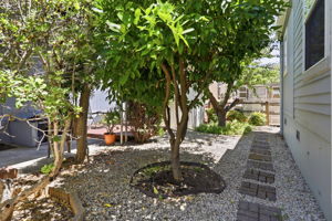 038_F8_433 Sylvan Ave 70