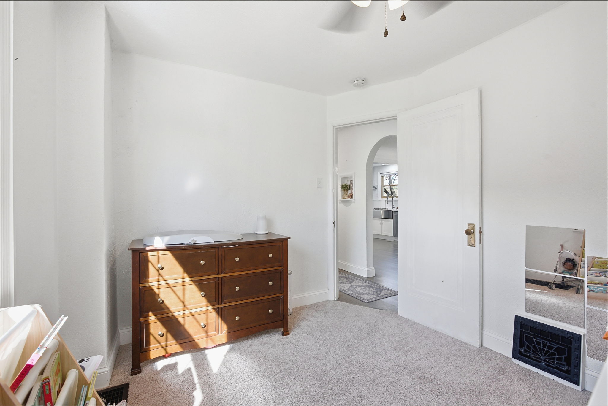  Photo 48