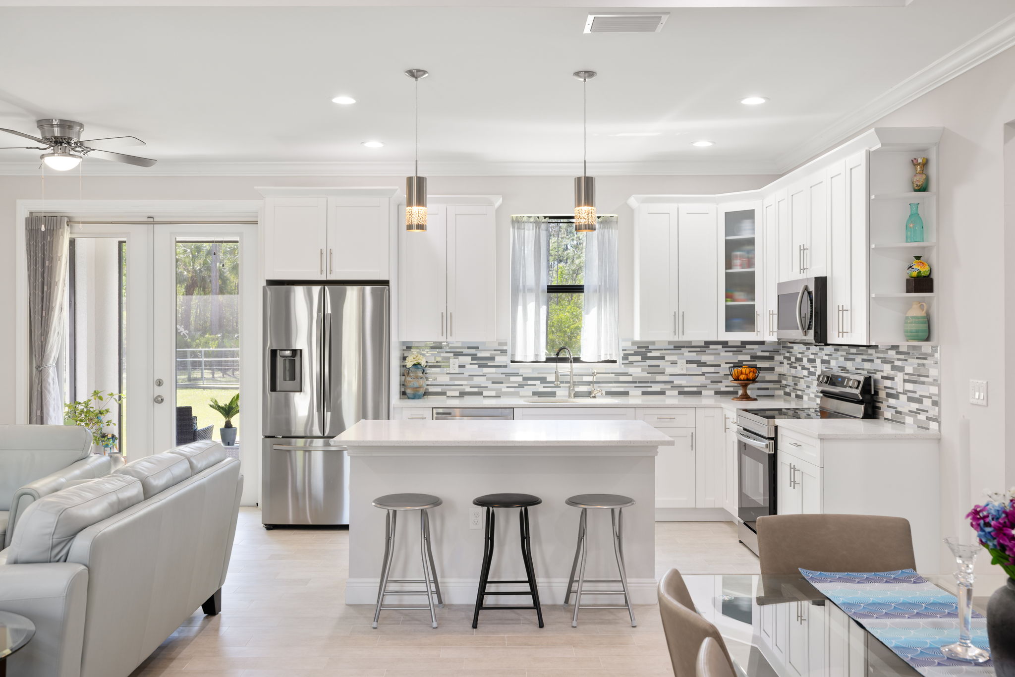 Beautiful kitchen and dining area.