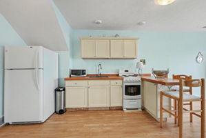  Photo 46