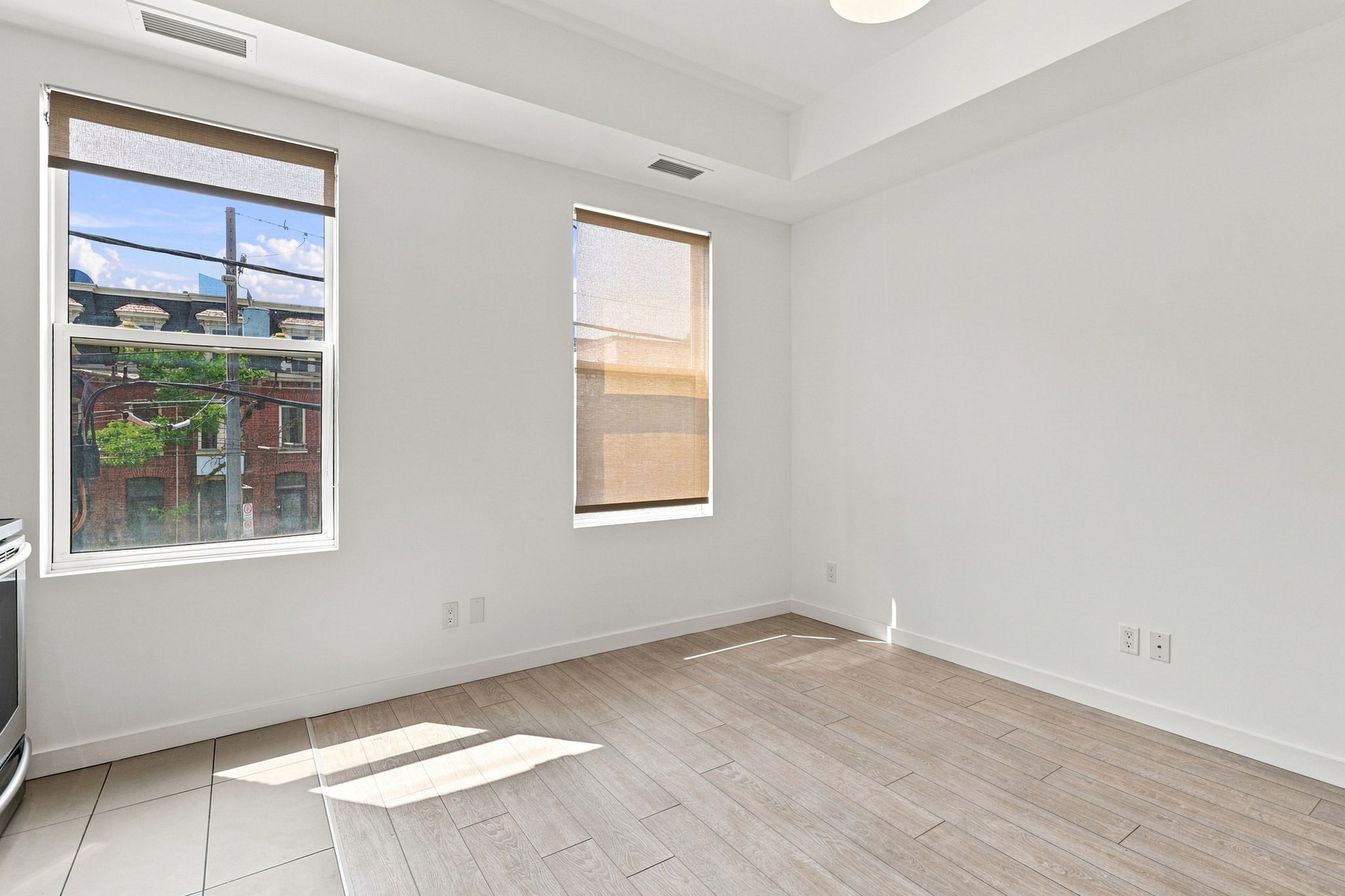 Property in Toronto — delivered property photograph 10