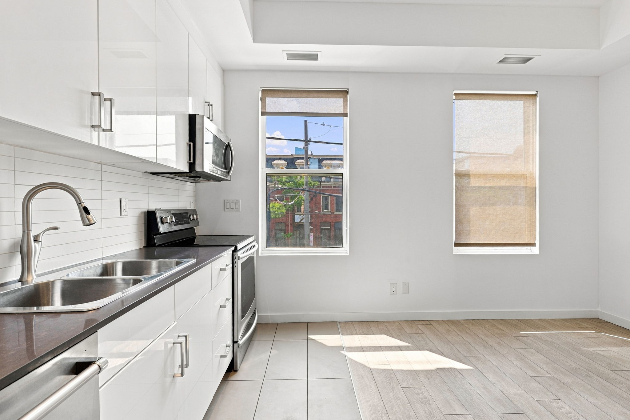 Property in Toronto — delivered property photograph 11