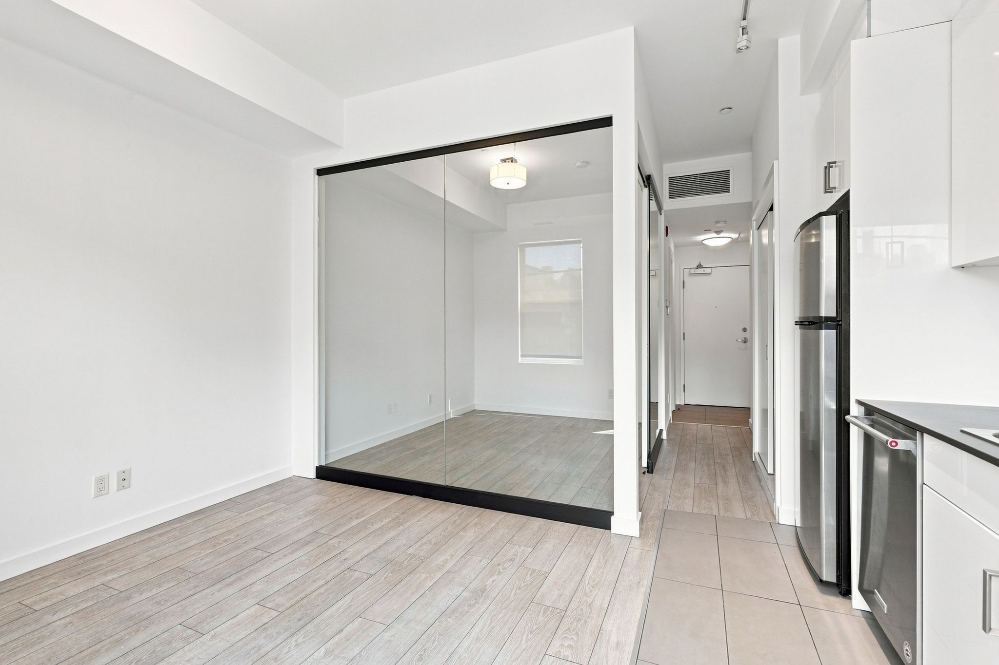 Property in Toronto — delivered property photograph 12