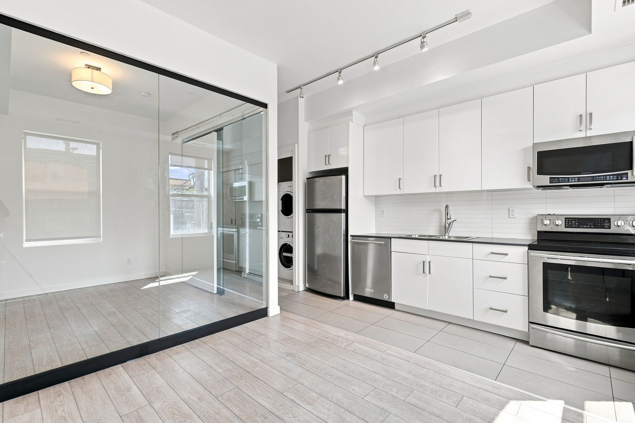 Property in Toronto — delivered property photograph 13