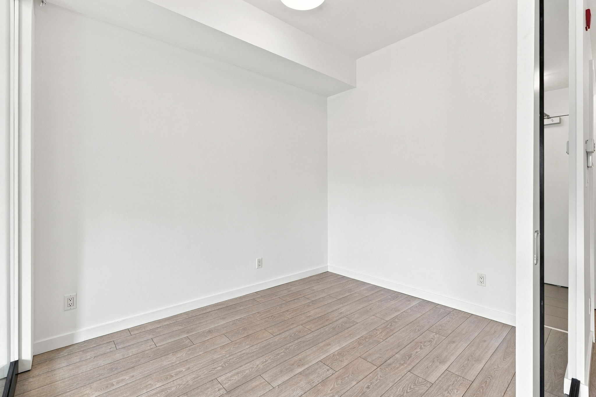 Property in Toronto — delivered property photograph 14