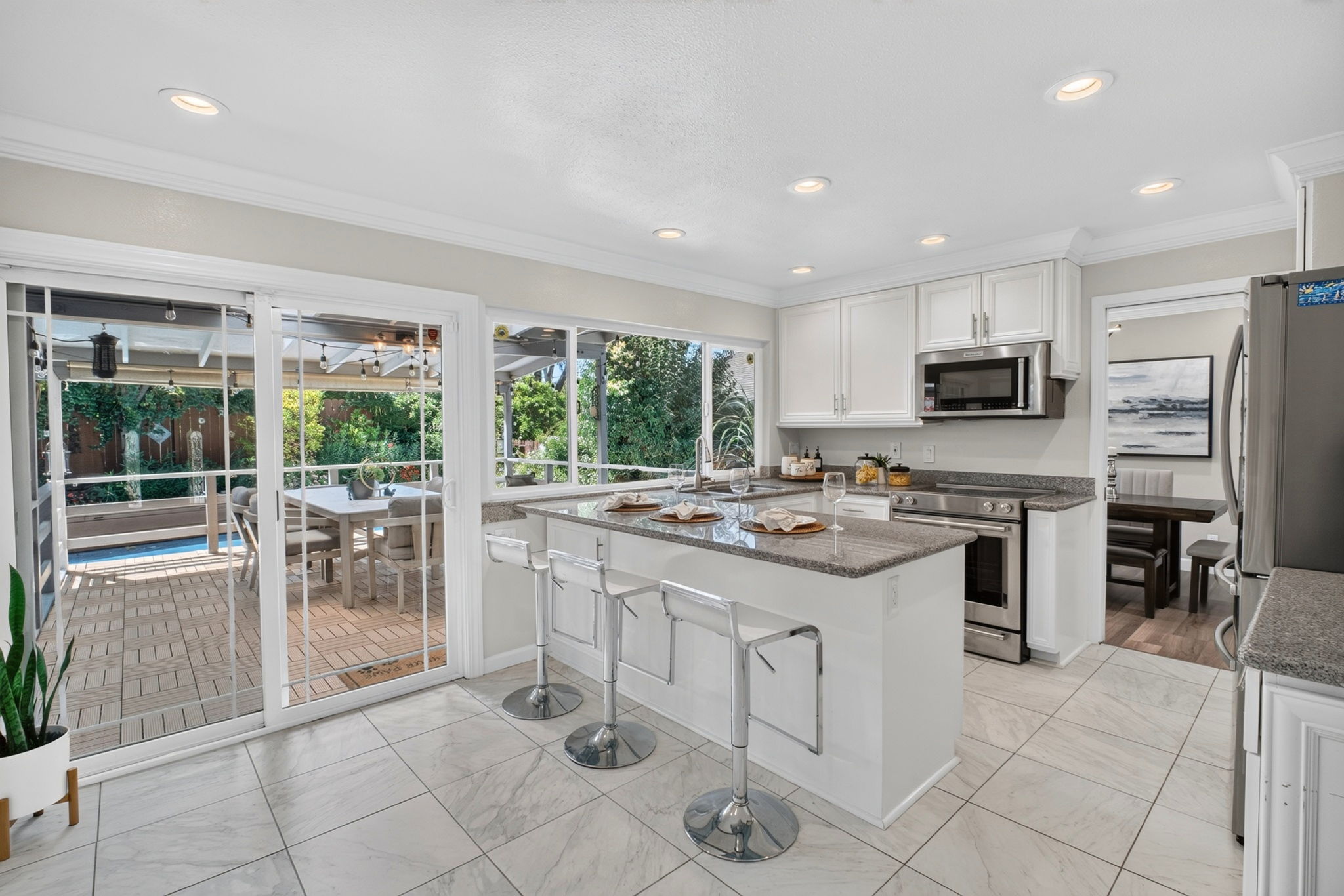  Photo 22