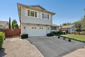 Muirwood Dr-002.jpg