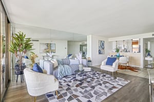 Marina City Dr unit 943-003.jpg