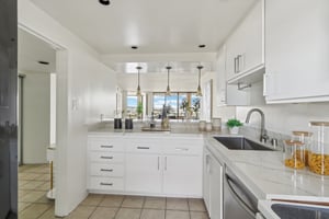 Marina City Dr unit 943-012.jpg