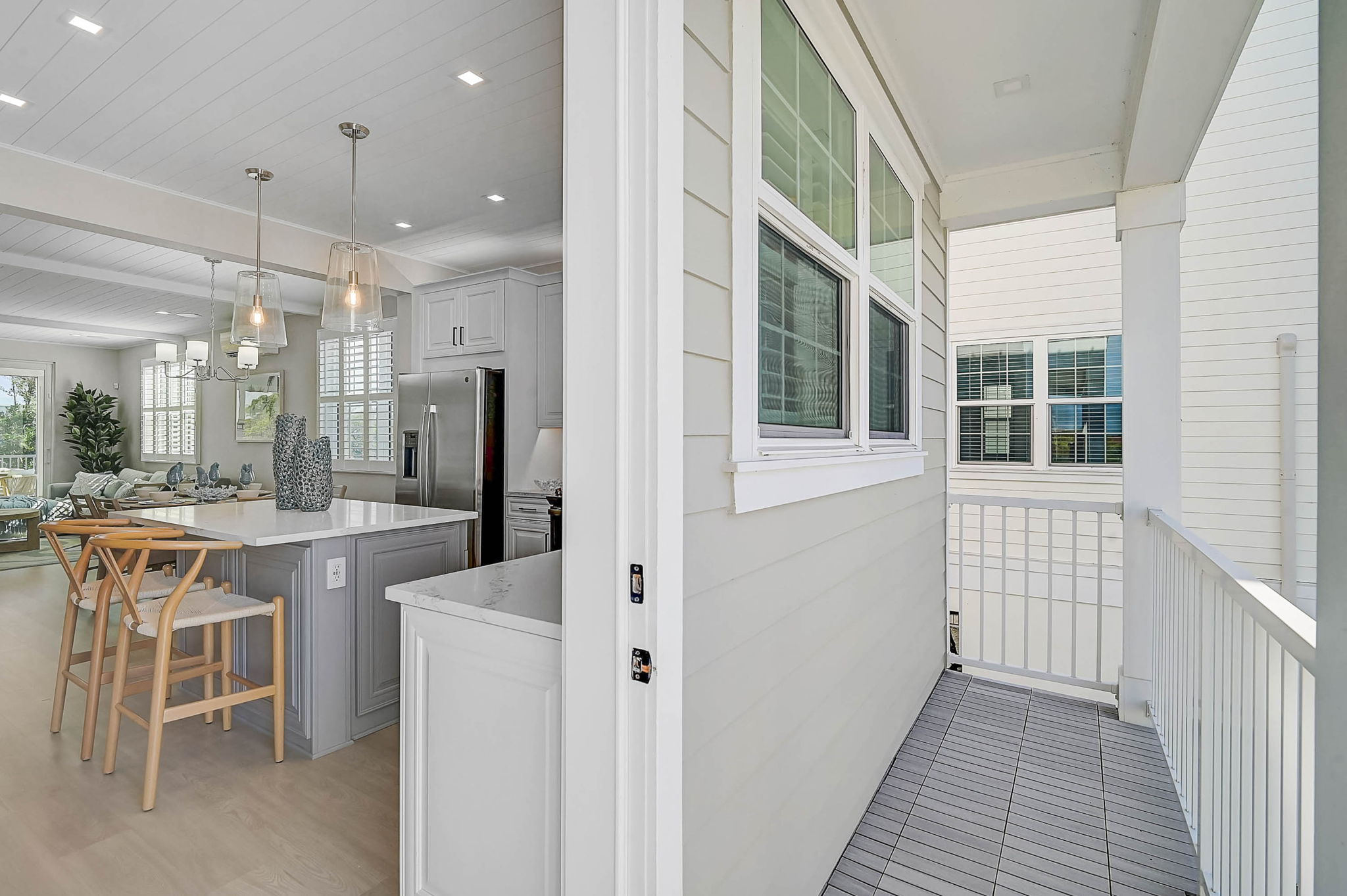 4337 Marina Vw Wy-18