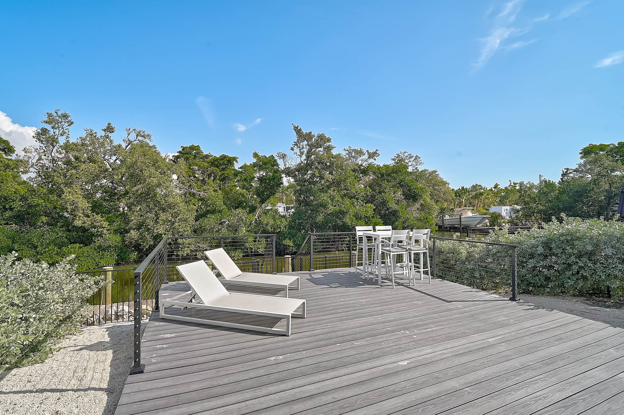 4337 Marina Vw Wy-56