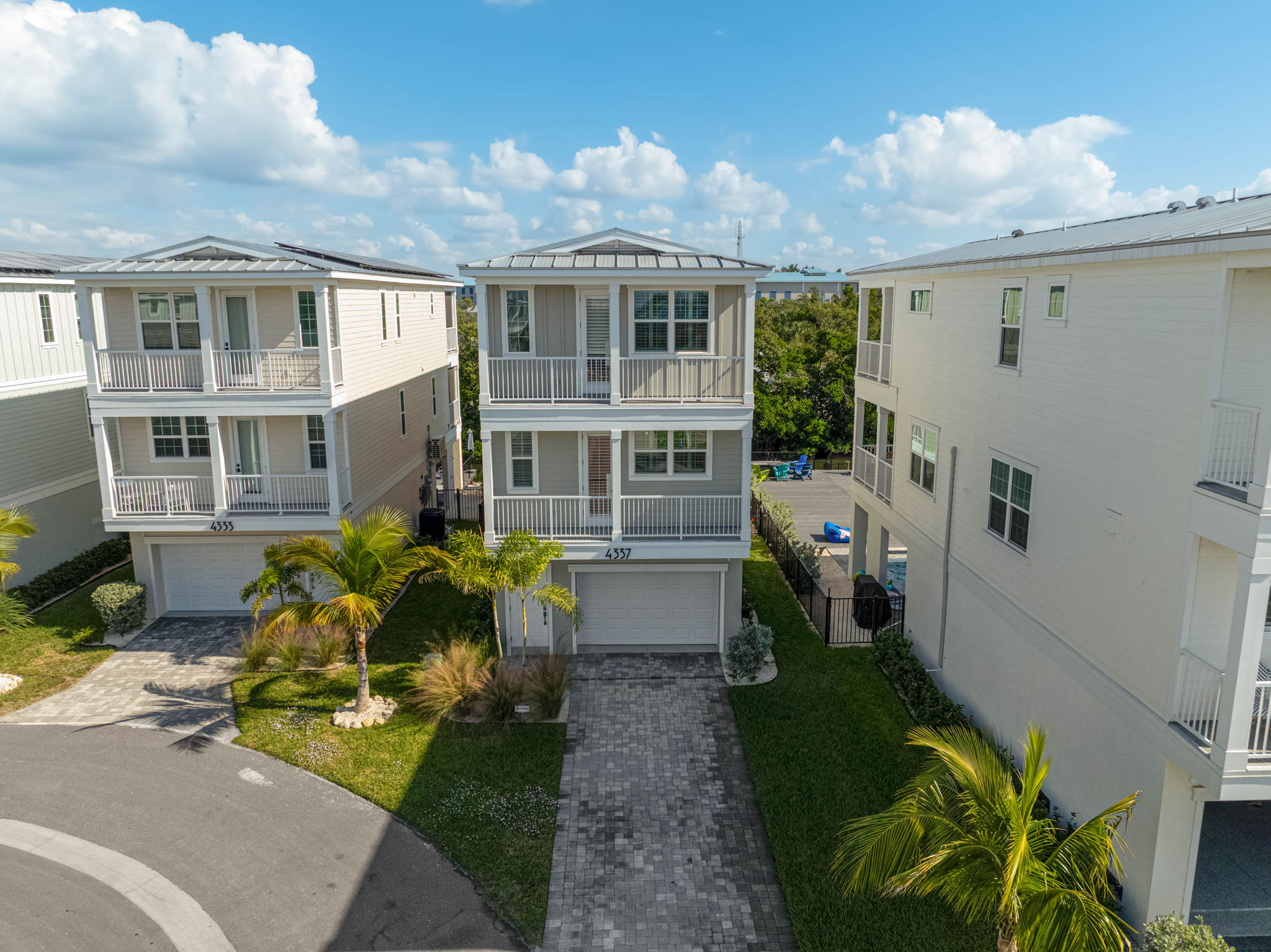 4337 Marina Vw Wy-61