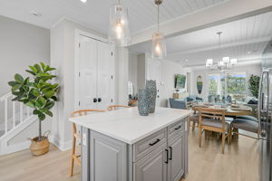 4337 Marina Vw Wy-14