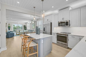 4337 Marina Vw Wy-15