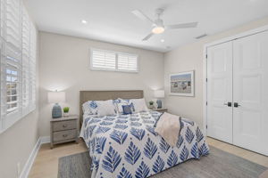 4337 Marina Vw Wy-38