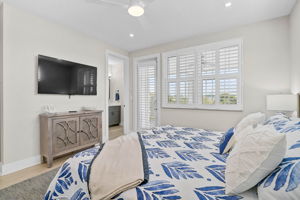 4337 Marina Vw Wy-39