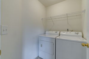  Photo 30