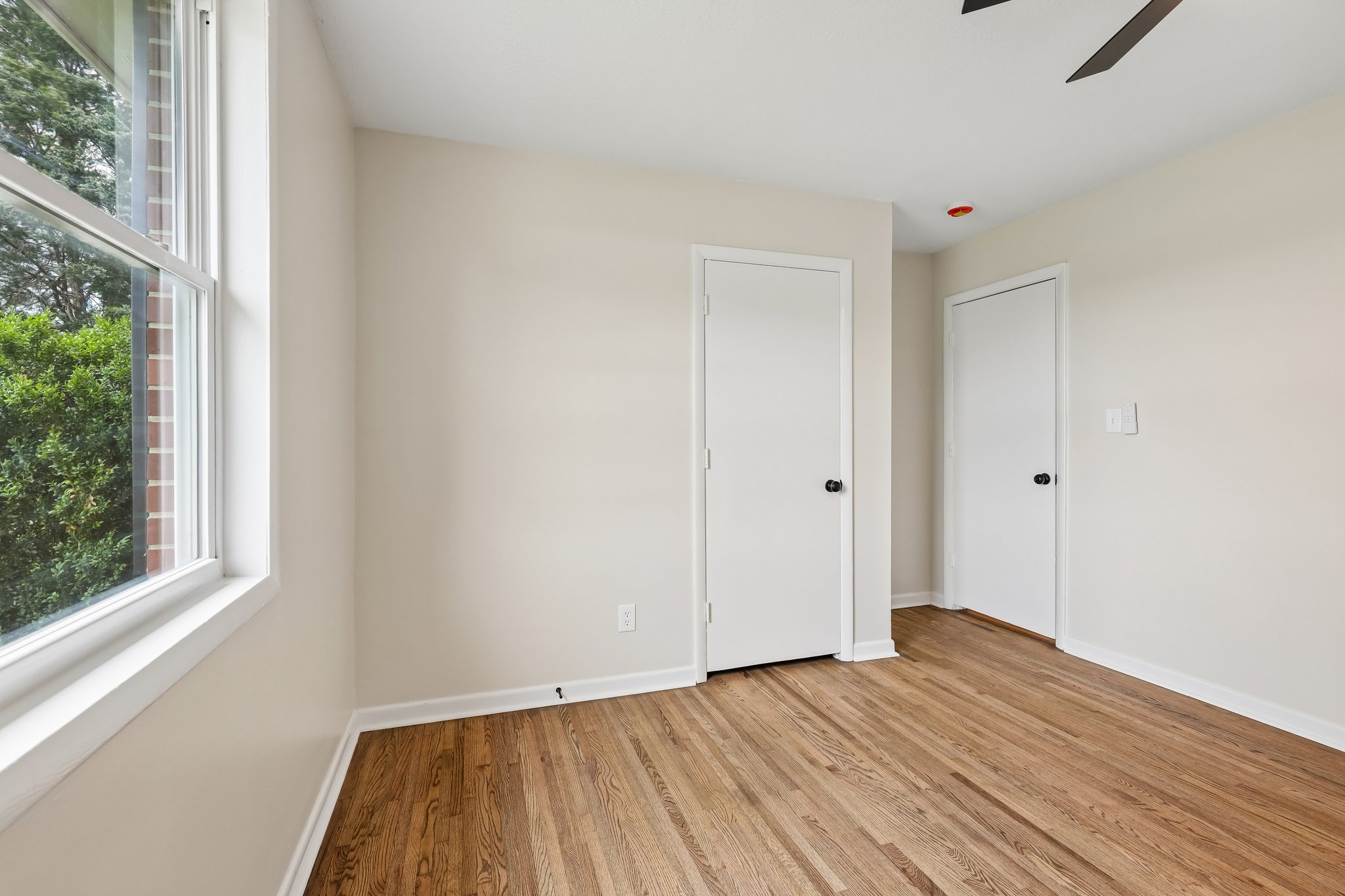 Appleton Dr-S0306-026.jpg