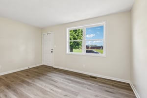 Appleton Dr-S0306-008.jpg