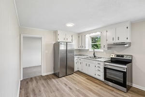 Appleton Dr-S0306-012.jpg