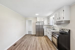 Appleton Dr-S0306-014.jpg