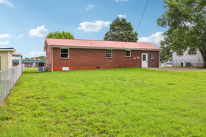 Appleton Dr-S0306-033.jpg