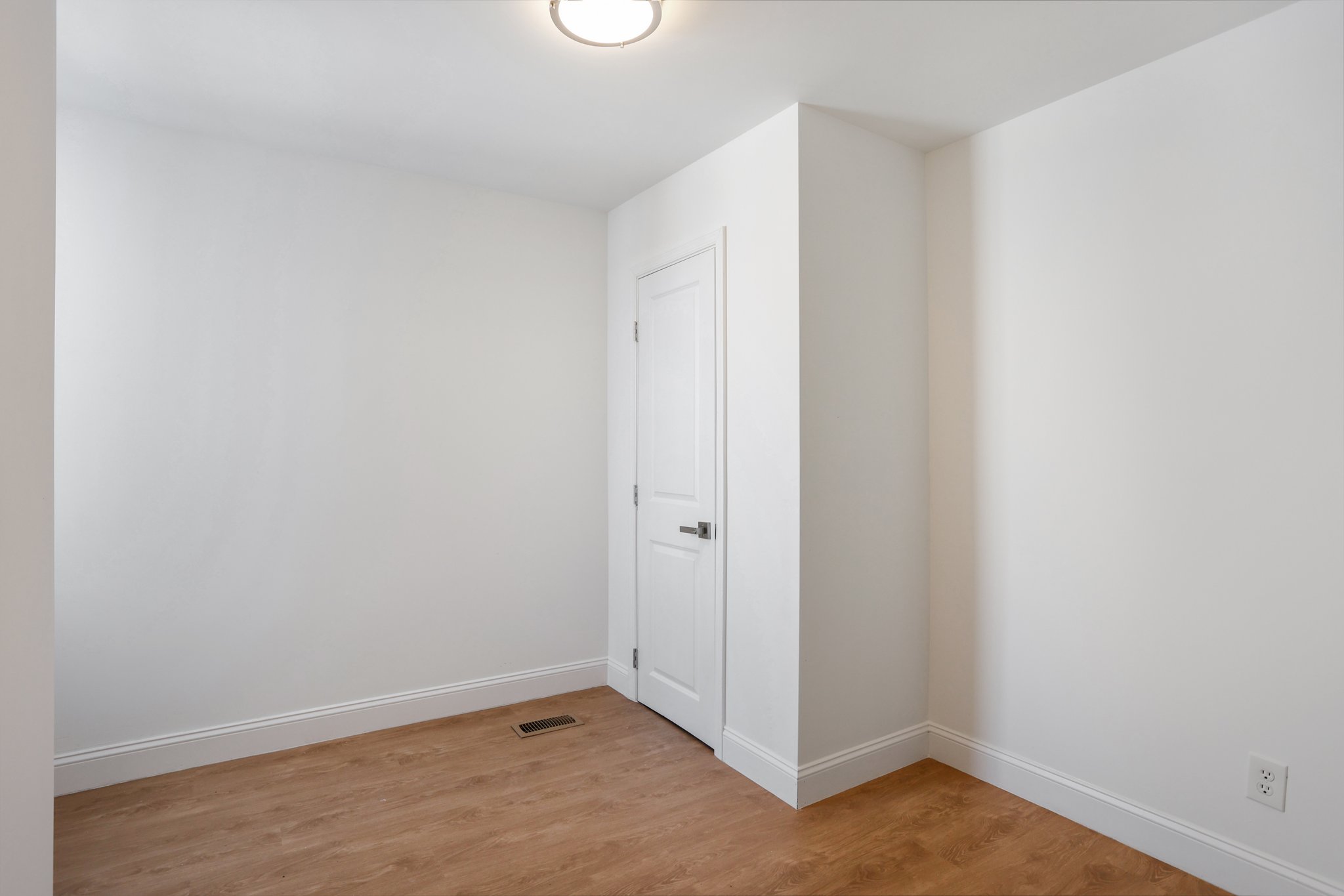 S 54th St-026.jpg
