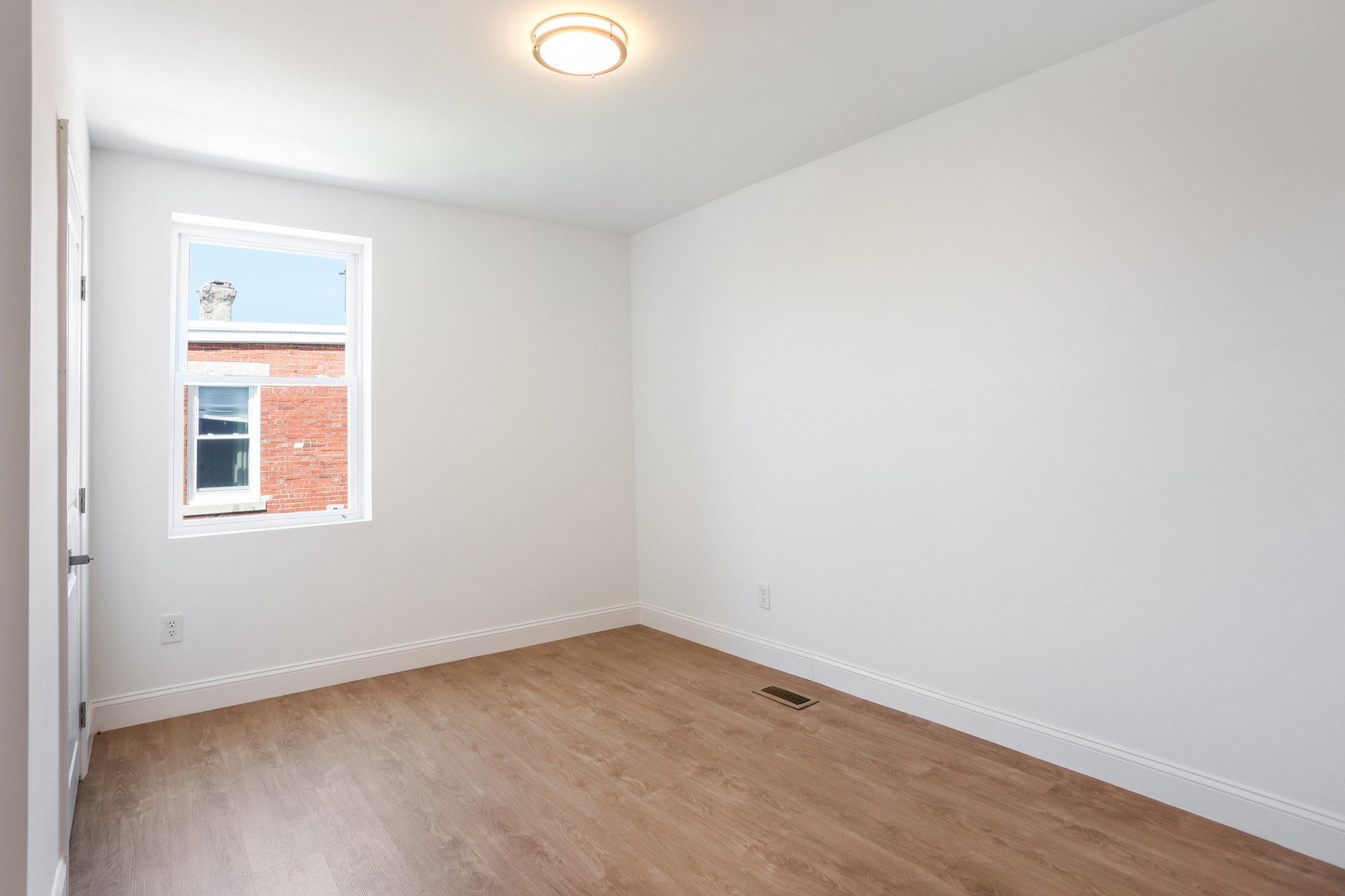 S 54th St-033.jpg