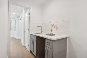 S 54th St-020.jpg