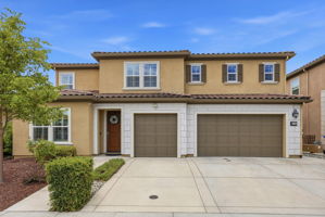 001_F8_4340 Hummingbird Cir
