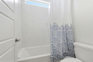 056_F8_4340 Hummingbird Cir
