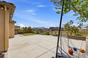 068_F8_4340 Hummingbird Cir