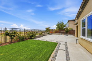 072_F8_4340 Hummingbird Cir