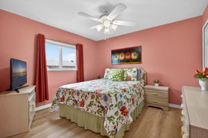 Guest Bedroom 1 - 1 of 2