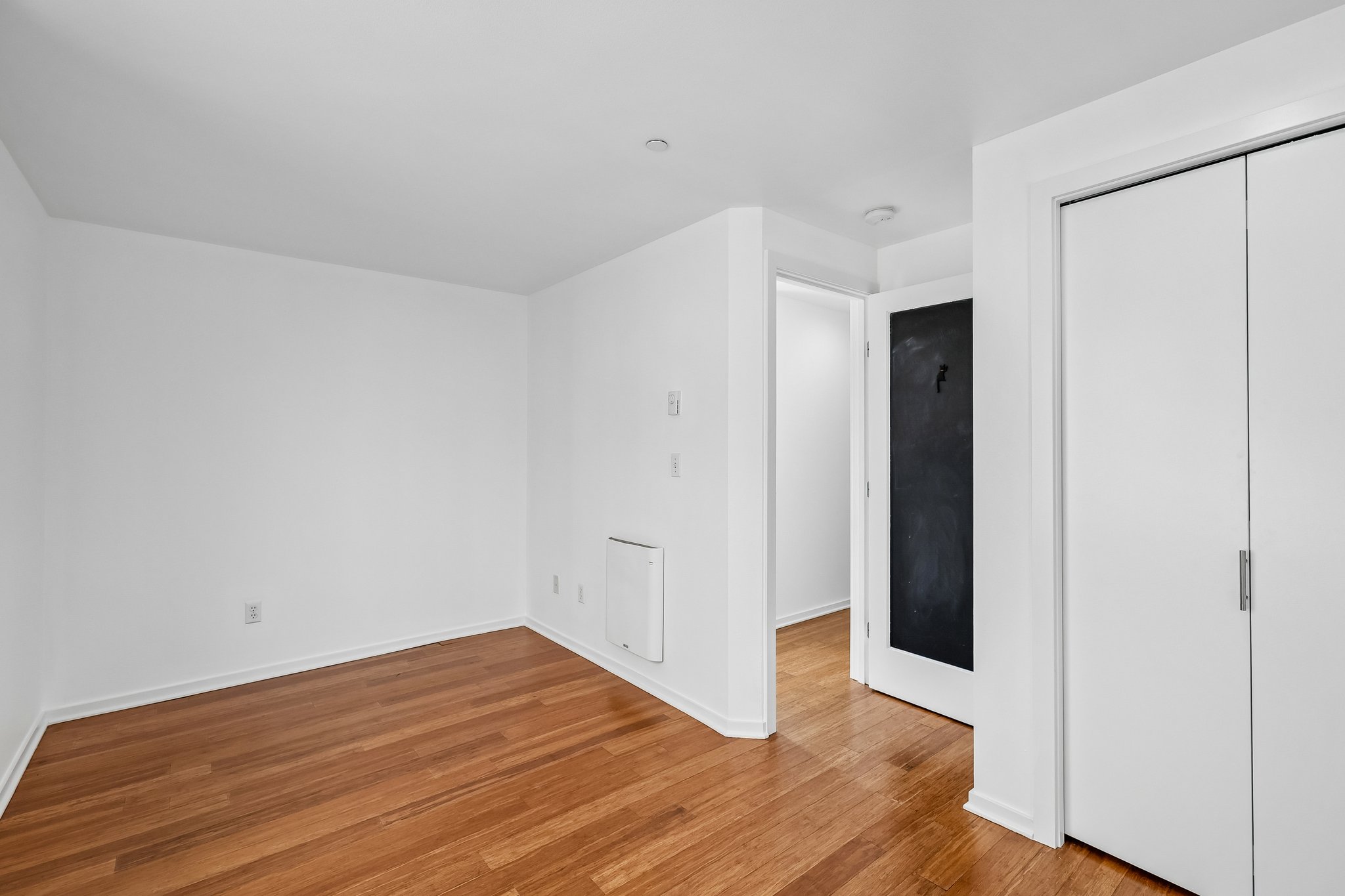 8th Ave NE-S1908-015.jpg