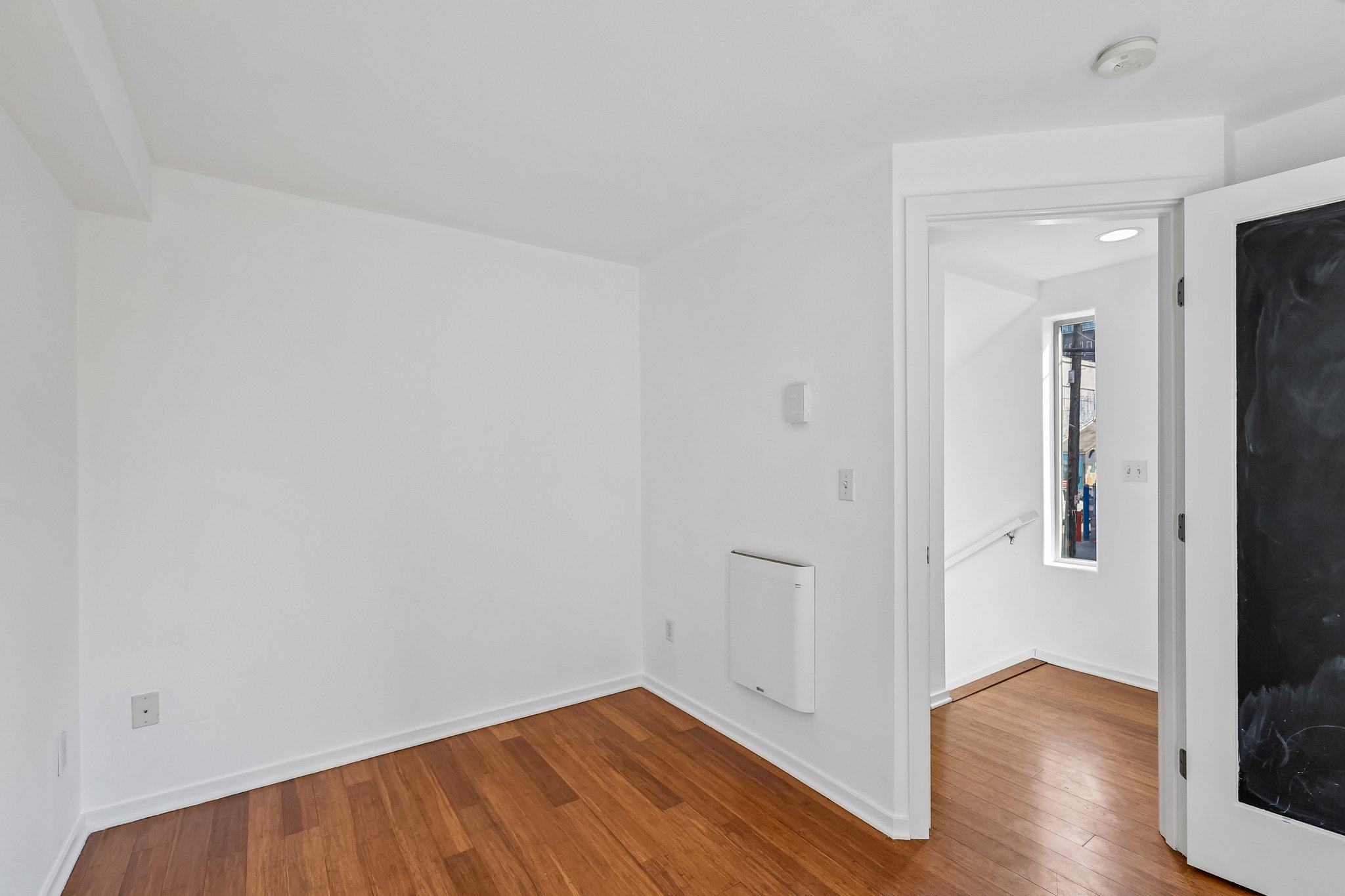8th Ave NE-S1908-019.jpg