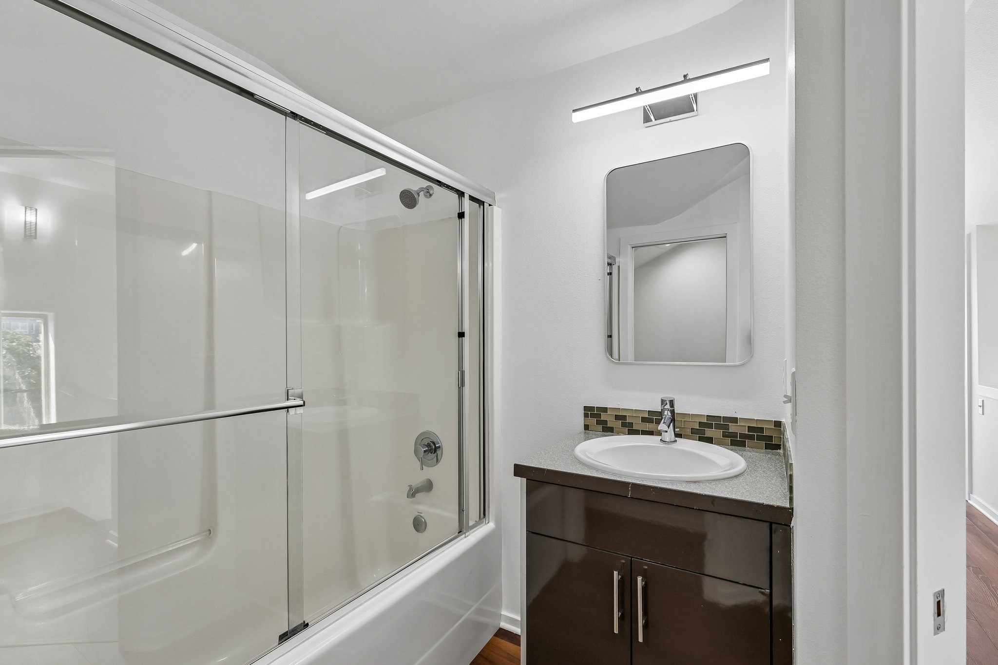 8th Ave NE-S1908-030.jpg